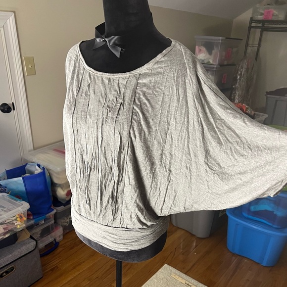 Women's Size Medium Max Studio Top NWT - Picture 8 of 9